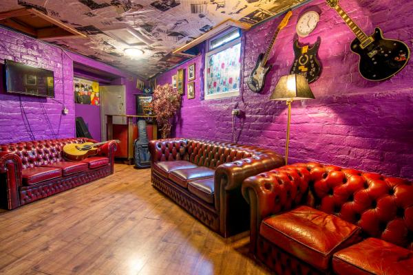 Showcase presented by The Jam Factory