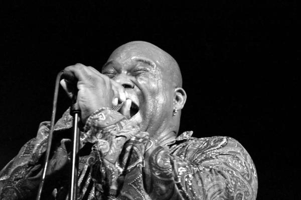 Barrence Whitfield & The Savages