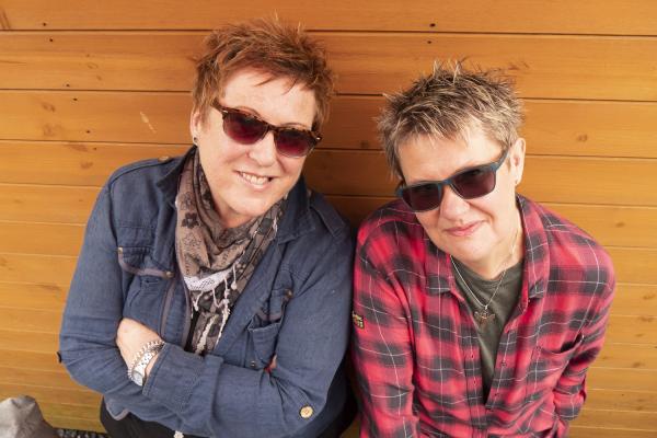 Chris While & Julie Matthews