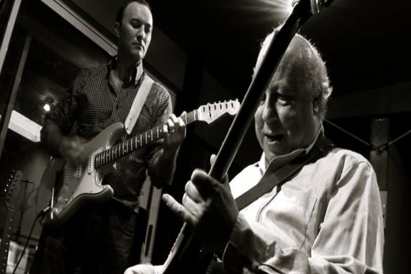 Sadly this show was cancelled the night before as Peter was unable to appear, and thereafter he stopped performing altogether.