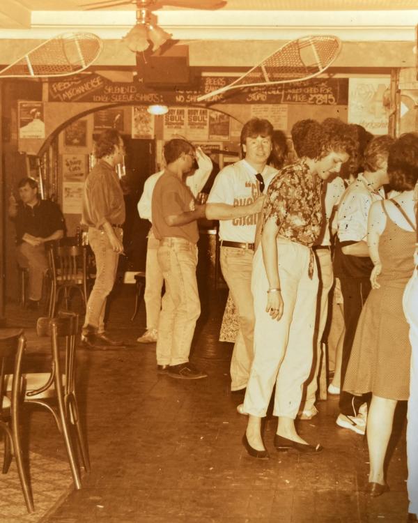 1993 Sunday lunchtime