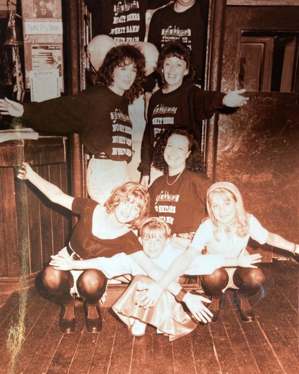 1992 Promo shot Donna, Tim, Liza, Shaun, Michelle, the girls