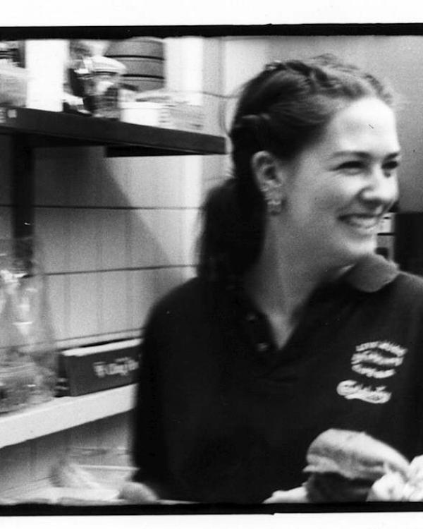 Lucy (night manager)